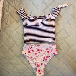 Two piece high waisted / off shoulder bikini
